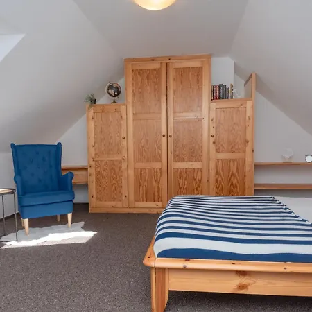 Captain's Quarters - With Terrace And Parking Near Balaton Appartement