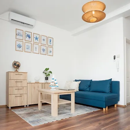 Captain's Quarters - With Terrace And Parking Near Balaton Keszthely