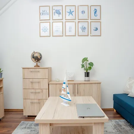 Apartman Captain's Quarters - With Terrace And Parking Near Balaton