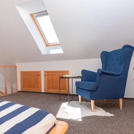 Captain's Quarters - With Terrace And Parking Near Balaton Keszthely