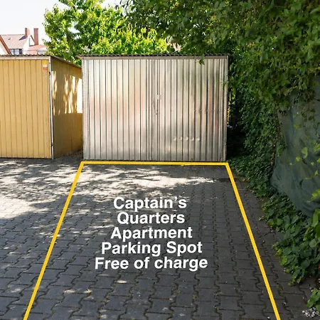 Captain's Quarters - With Terrace And Parking Near Balaton Appartement *